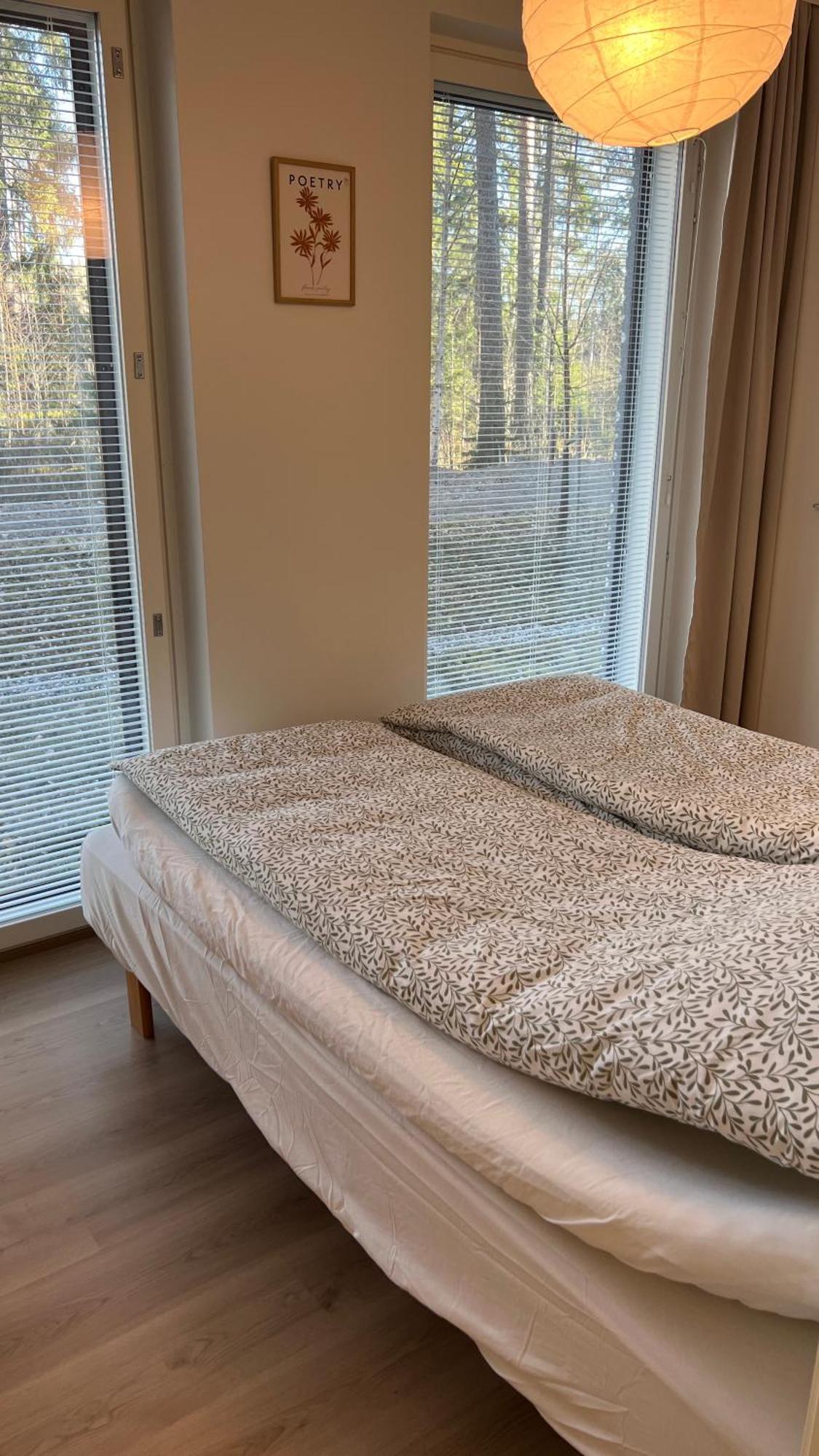 Helsinki Airport Apartment Vantaa Bagian luar foto